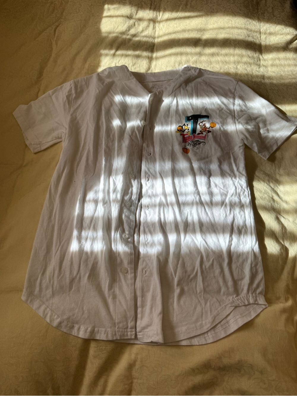 White Short-Sleeve Baseball Jersey with Chest Graphic